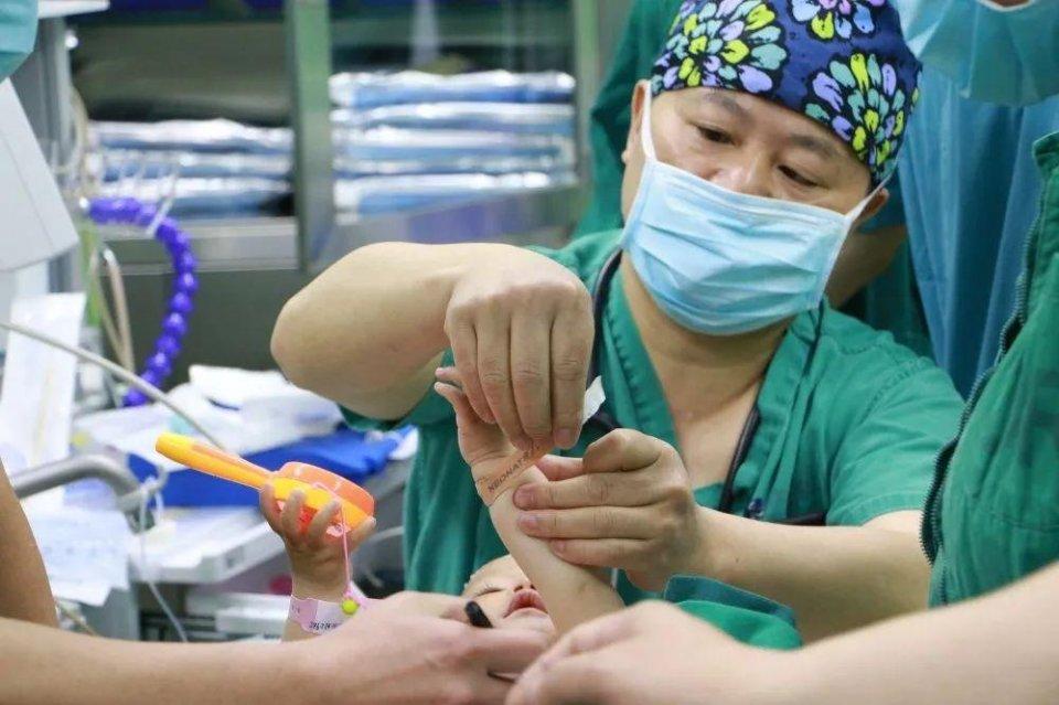 齐齐哈尔妇婴监护型护送
